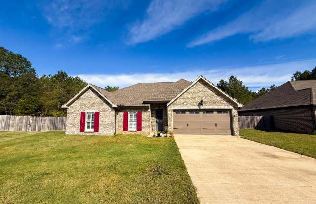 Beautifully Designed Home with Luxury Features – $2,400/Month - 58 Regent Lane, Lowndes County, MS 39705