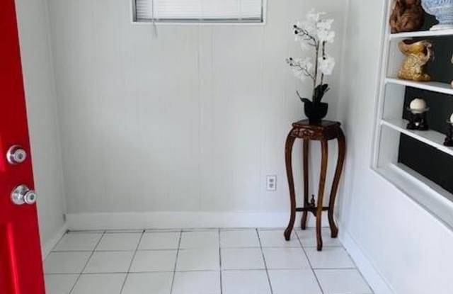 5727 DROAD Street Gallery 3