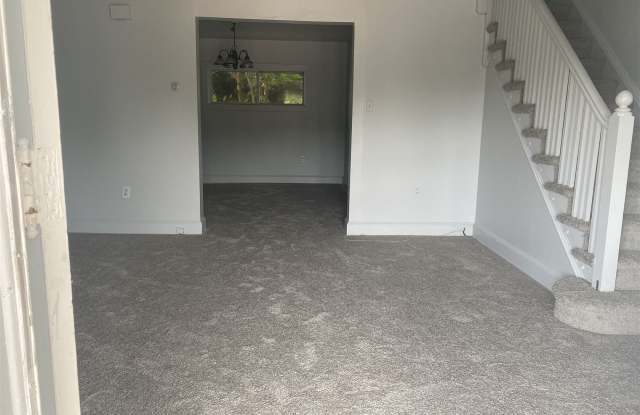 5311 Lindbergh Boulevard Gallery 2