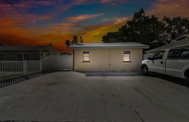 223 148TH AVENUE E photos photos