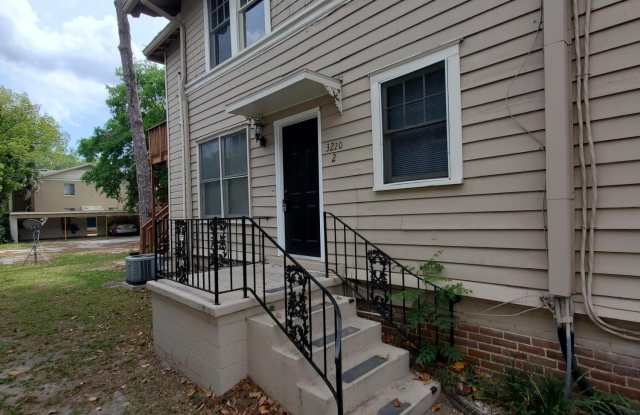 3220 HERSCHEL Street Gallery 3