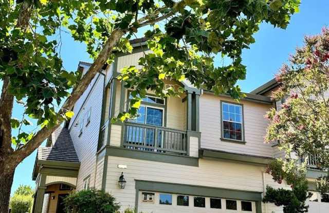 Scotts Valley Cul-De Sac Must See - 112 Kent Court, Scotts Valley, CA 95066