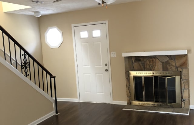 890 Oglethorpe Ave Sw - 890 Oglethorpe Avenue Southwest, Atlanta, GA 30310