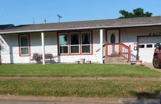 2417 Oak Street - 2417 Oak Street, Galveston, TX 77551