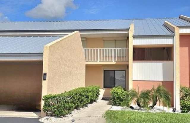 1354 ROCK DOVE Court Gallery 1