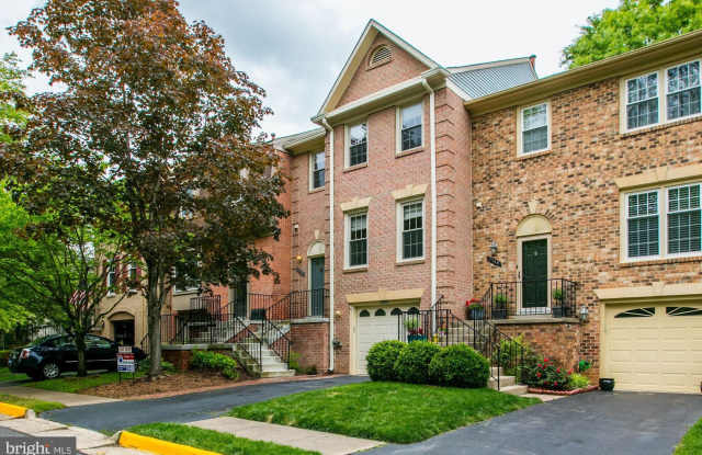 7748 SHOOTINGSTAR DRIVE - 7748 Shootingstar Drive, West Springfield, VA 22152