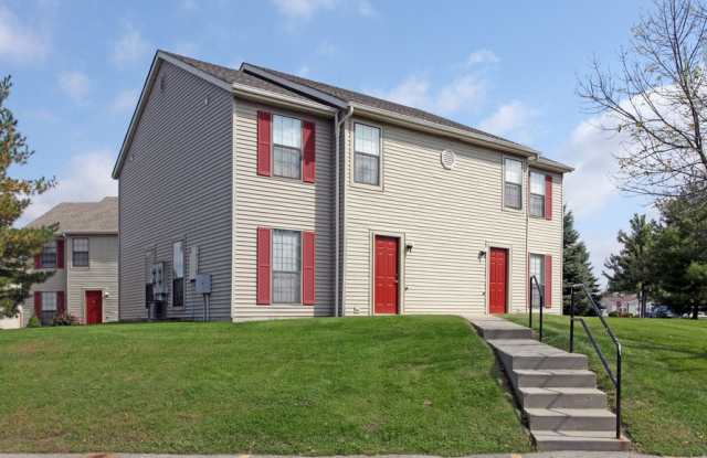 Silver Maple Apartment Homes Gallery 2