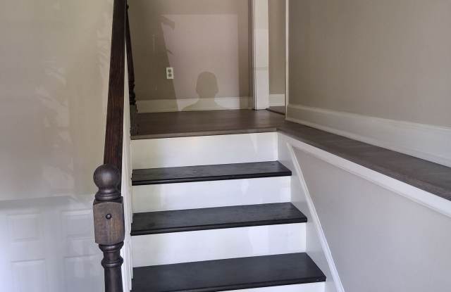 8229 Queens Drive Gallery 3