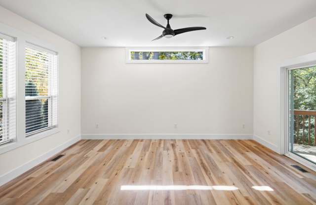 Beautiful Home on Three Levels - Newer Construction (2022) Gallery 4