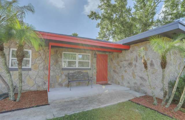 121 S. Triplet Lake Drive Gallery 3