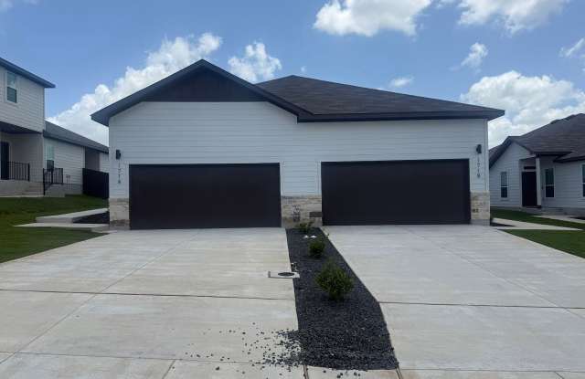 Luxury Duplex in Buda with No Carpet photos photos