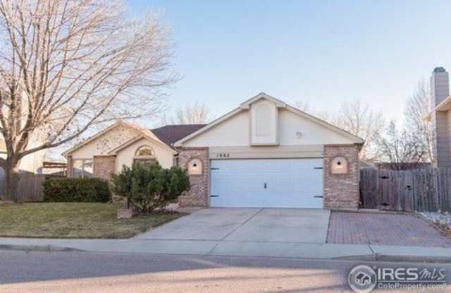 1002 Blue Spruce Drive photos photos