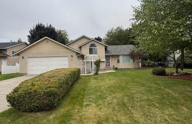 Davis Circle Split Level Home (APP#277) Gallery 1