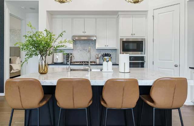 lovely turnkey 3bd fenced in yard photos photos