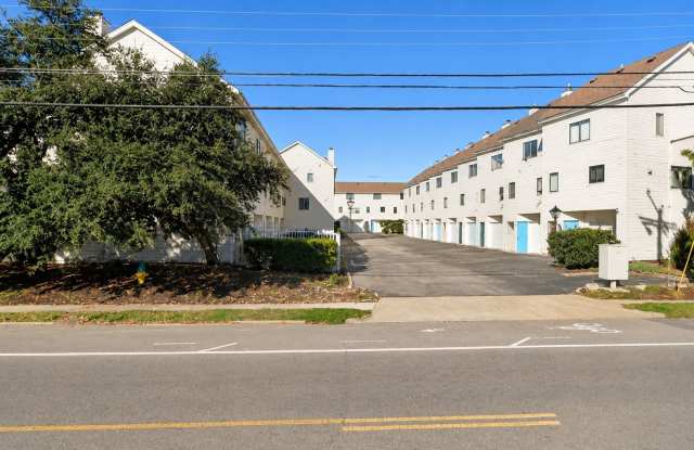 Spacious 2-Bedroom Condo! photos photos