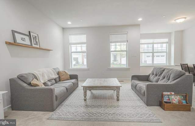 413 N ORCHARD Street photos photos