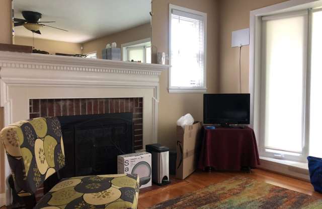 2103 Meadowview Dr Gallery 4