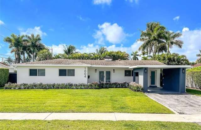 1004 SW 13th St photos photos