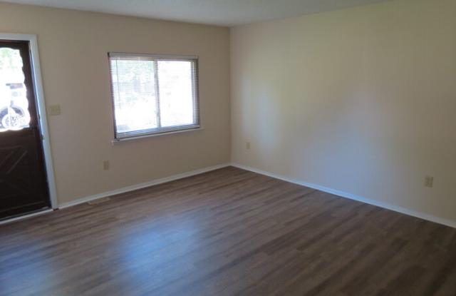 2823 Marigold Avenue Gallery 2