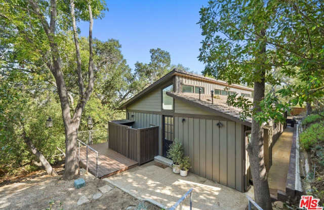 21273 Entrada Rd - 21273 Entrada Road, Topanga, CA 90290