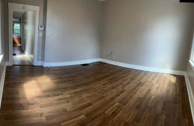 3835 Borden Street - Gaurav Gallery 3