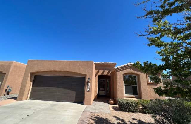 4 BEDROOM HOME AVAILABLE ! photos photos