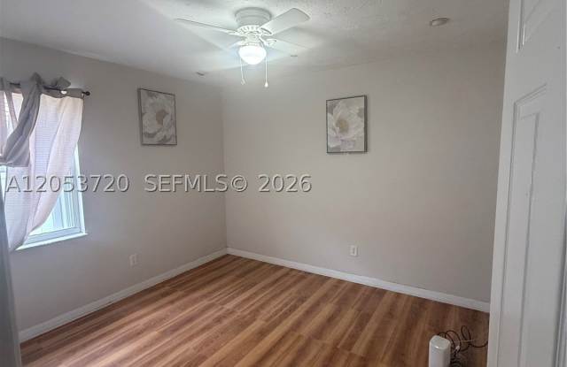 233 SW Chapman Ave - 233 Southwest Chapman Avenue, Port St. Lucie, FL 34984