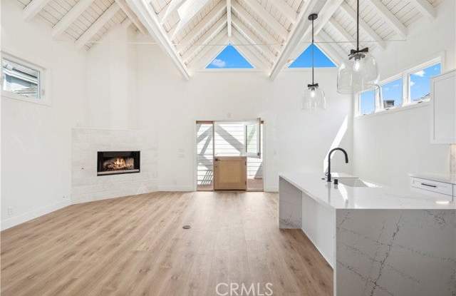 439 Carnation Avenue Gallery 2