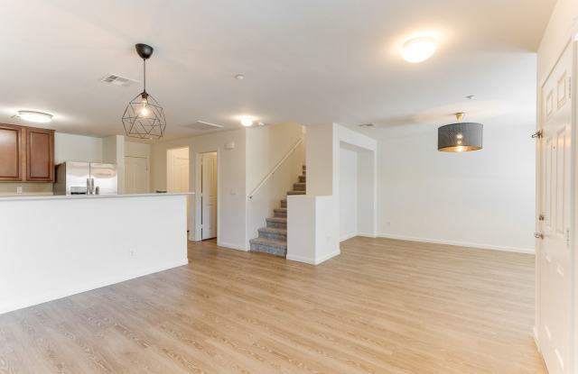 Charming 3-Bedroom Townhome in 89044 with Gated Porch, Walk-In Pantry & Spacious Primary Suite photos photos