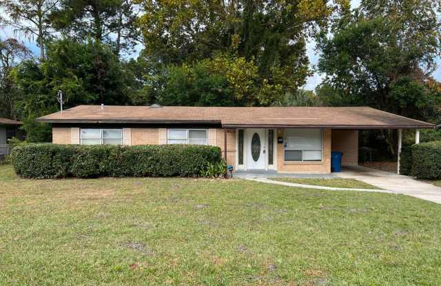 1005 Bacall Rd - 1005 Bacall Road, Jacksonville, FL 32218