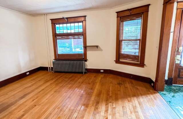 208-210 King St photos photos