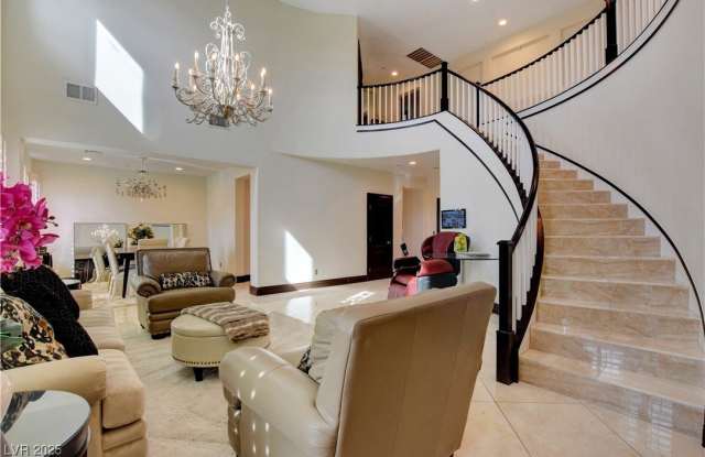 3541 Winter Wren Street Gallery 3