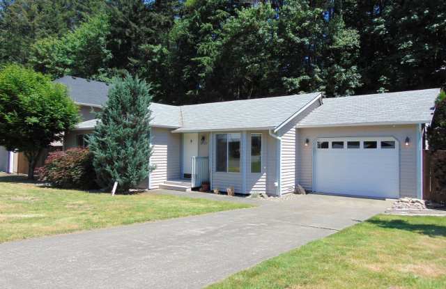Well Maintained 3 Bedroom Rambler in Quiet Covington Neighborhood! photos photos