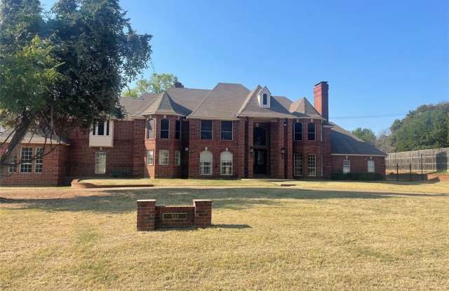 815 Pearl Drive - 815 Pearl Drive, Southlake, TX 76092