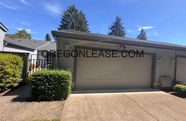 Spacious Home in Prime Ferry Street Bridge Location – Modern Comfort with Scenic Surroundings - 1234 Spyglass Drive, Eugene, OR 97401