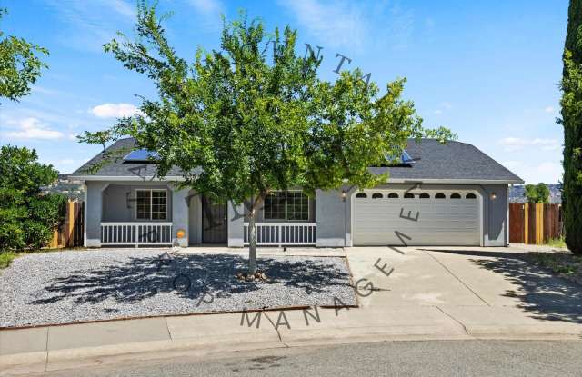 3 Berry Ct., Oroville - Views of Table Mountain! Updated! w/Solar! Gallery 1