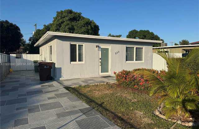 731 E 19th St photos photos