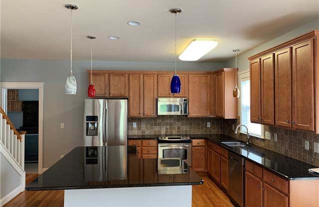 14623 Holly Springs Drive Gallery 2