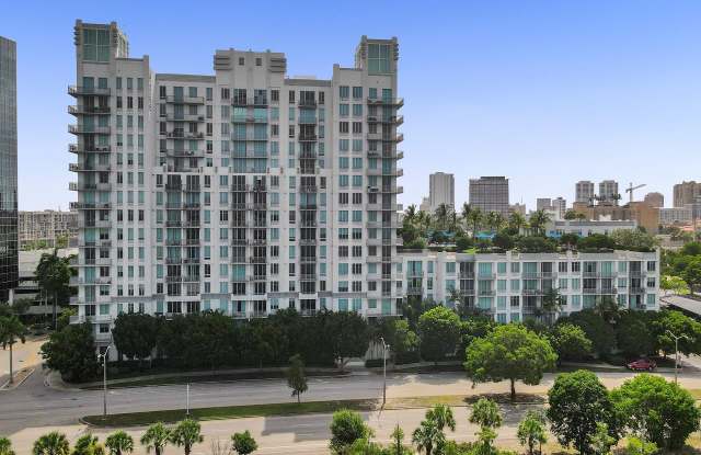 300 S Australian Avenue photos photos