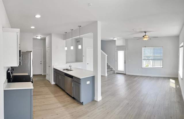 6072 Driscoll Drive - 6076 Gallery 4