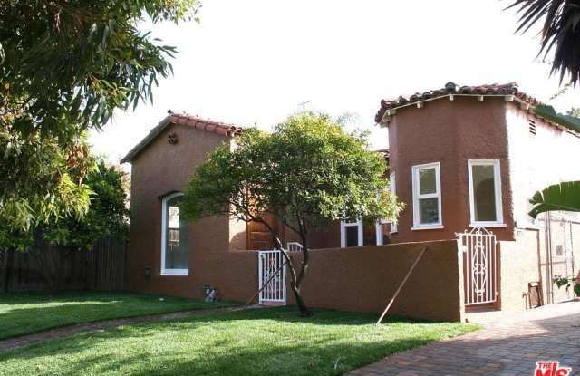 744 North ALTA VISTA Gallery 2