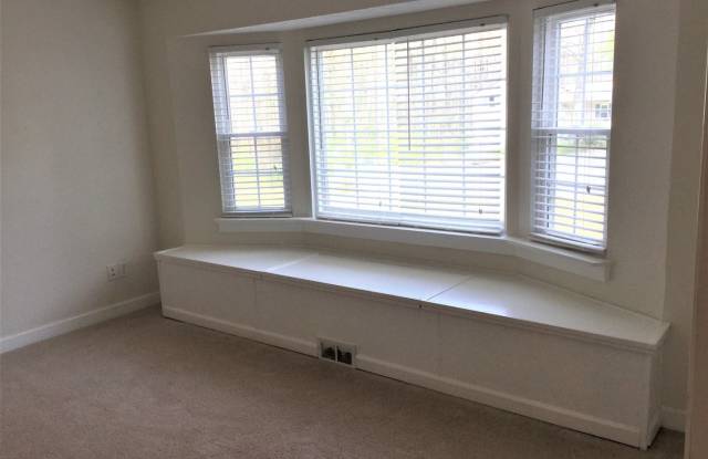 2224 Thicket Ct Gallery 4