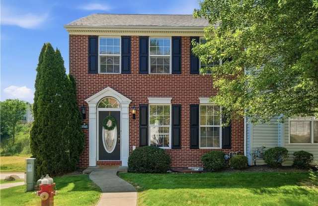 Beautiful Home with LVP Flooring Throughout | Finished Basement | Available Now Gallery 1
