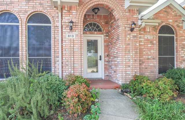 813 Hudson Bay Court Gallery 4
