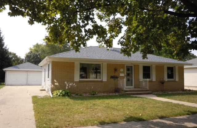 3 bed-1.5 bath – 1232 SF – Ranch Single Family Home (Appleton) photos photos