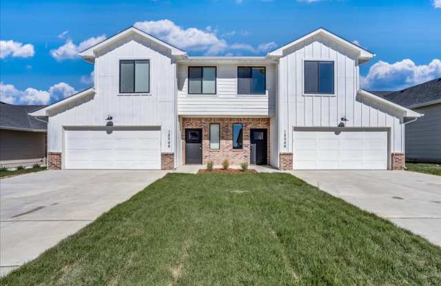 Fox Creek- Tracy Plan photos photos