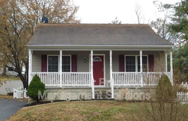 1050 B Street - 1050 B Street, Waynesboro, VA 22980