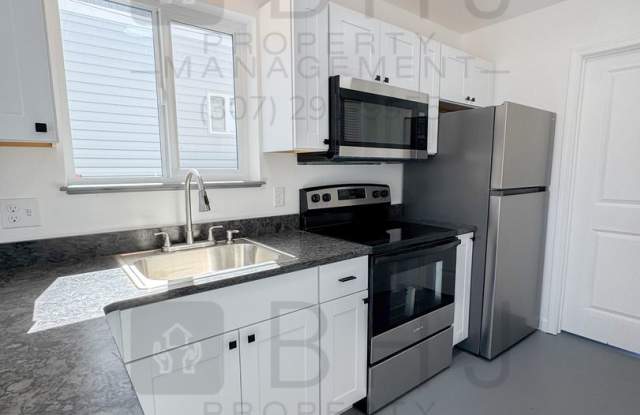 DOG FRIENDLY, 1 BED/ 1 BATH SINGLE FAMILY HOME Gallery 4