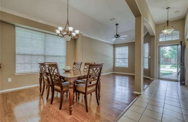 2741 Buck Hill Drive Gallery 4