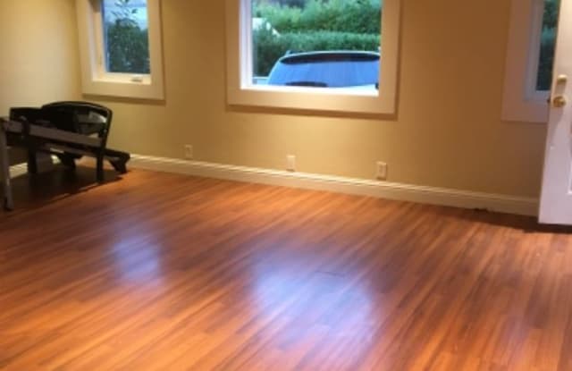 1399 San Anselmo B - 1399 San Anselmo Ave, San Anselmo, CA 94960
